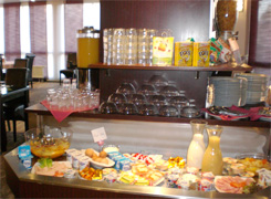 buffet petit déjeuner